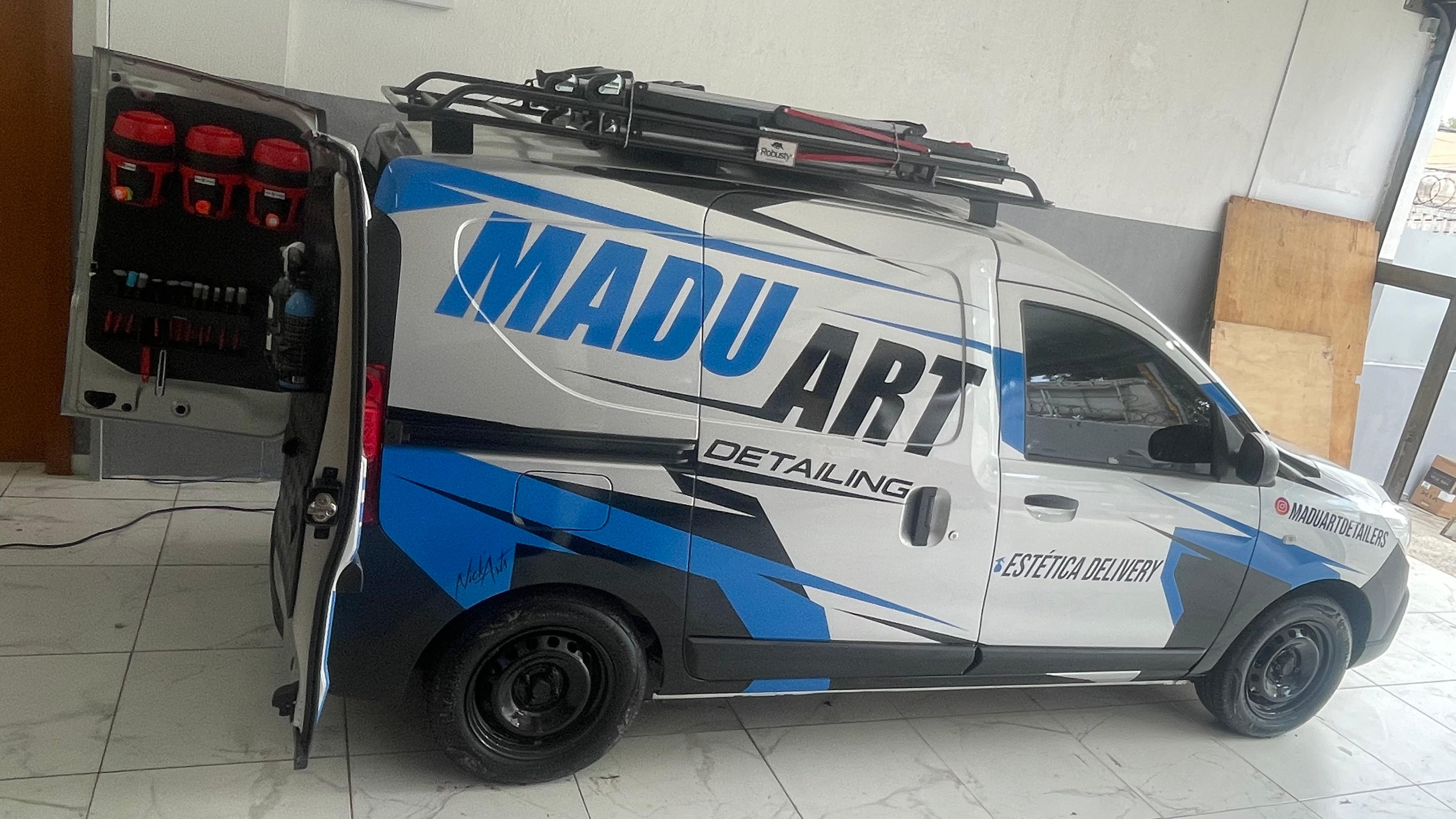 Unidade Móvel - Lateral